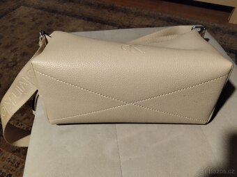 Elegantní krémová kabelka CALVIN CLEIN SLEVA - 6