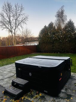 Akrylátová výřivka - 6