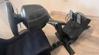 Playseat a Thrustmaster T300 - 6