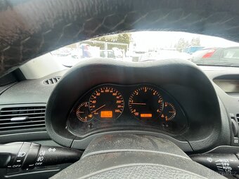 Toyota Avensis 2.0 D4-D - 6