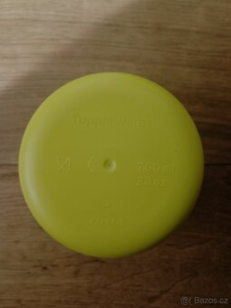 Tupperware Lahev na vodu - zabudovaný odšťavňovač a poutko - 6