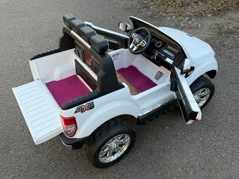 elektro auto Ford RANGER - 6