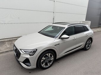 AUDI E-TRON 50 Quattro SUV S-line Black packet - 6