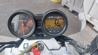 Suzuki bandit 650 - 6