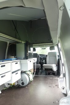 VW Transporter obytný 2021, 22 000 km - 6