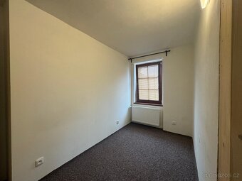✨ Pronájem bytu 2+kk (34 m²) – Bulhary, 2. NP - 6