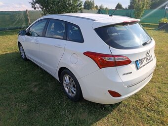 Hyundai i30 1.6 trik. komfort r.v. 2016 - 6
