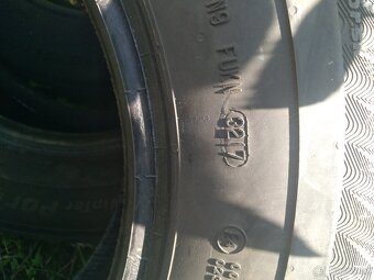Prodám zimní dodávkové gumy Matador - Kumho 225/75 R16C 121/ - 6