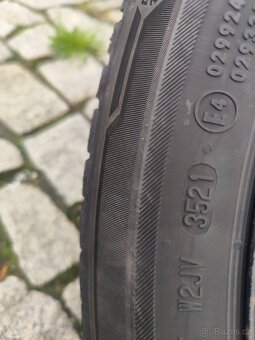 Zimní sada pneu Škoda Octavia 3 - 6