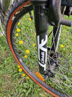 Trekové kolo odpružené, pro výšku 130 až 160 cm - 6