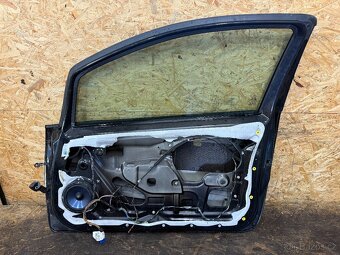 KOMPLETNÍ PRAVÉ DVEŘE FIAT PUNTO GRANDE 3DV - 6