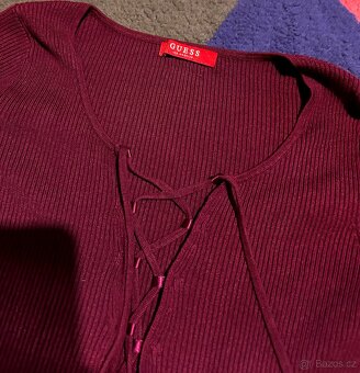 GUESS KRÁSNÉ SVETROVÉ SLIM ŠATY S VAZAČKOU XS SEDNOU XS-S-M - 6