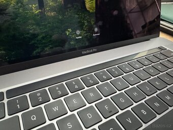 Apple MacBook Pro 16" (2019) i7 2,6GHz, 16GB RAM, 512GB SSD - 6