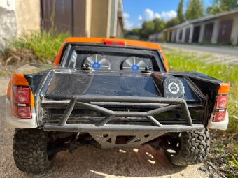 RC Auto Vaterra Ford Raptor Pre Runner 4WD AVC RTR 1:10 - 6