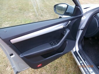 SKODA OCTAVIA 3 COMBI CR - 6