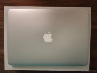 MacBook Air 2015 | i7 • 8GB • 256GB SSD - 6