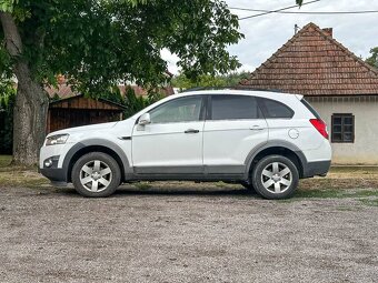 Chevrolet Captiva 2.2 D LS - 6