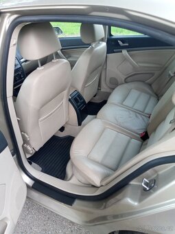 Škoda Octavia ll 2.0.Tdi - 6