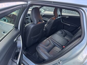 Volvo V60 2.4D6 R-Design plug-in Hybrid, 208kw - 6