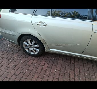Toyota Avensis - 6