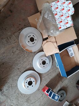 Brzdy na mercedes ml 163 nove - 6