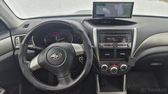 Subaru Forester 2.0 D     4x4    ▪︎    jen 157tis.km - 6