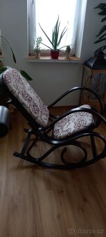 HOUPACÍ KŘESLO - 6