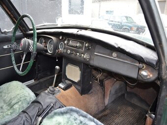 MGB GT 1800 - 6