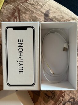 PRODÁM IPHONE 11, 128 gb, žlutá + kryty, sklíčka, nabíječka - 6