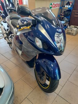 Suzuki Hayabusa GSX 1300R - 6