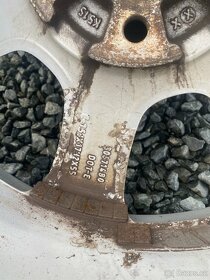 Alu zimní sada Volvo 235/65 r17 - 6