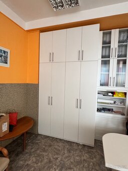 PRODÁM NÁBYTEK PRO ORDINACI - 6