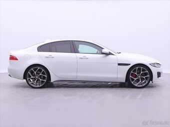 Jaguar XE 3,0 i 280kW LED. Panorama (2018) - 6