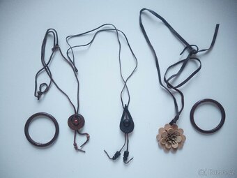 Bižuterie a doplňky. Náramek, řetízek, přívěšky.. - 6