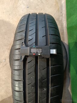 4ks letni 185/65/15 Kumho - 6