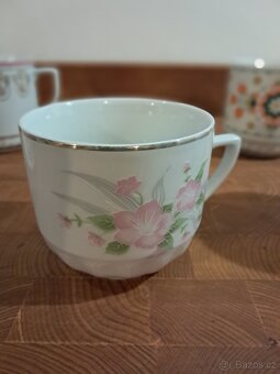 6x retro hrnek .......č3 - 6