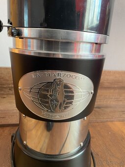 Top Mlýnek na kávu La Marzocco - vulcano on demand - 6