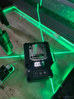 Samonivelační křížový laser 4 x 360° - 6
