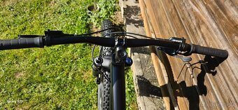 Horské kolo Specialized - 6