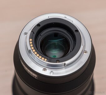 Tokina Fírin 20 mm / f 2.0 pro Sony FE - 6