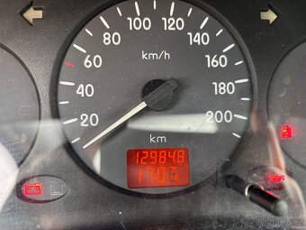 Clio II servisní knížka, první majitel - 6
