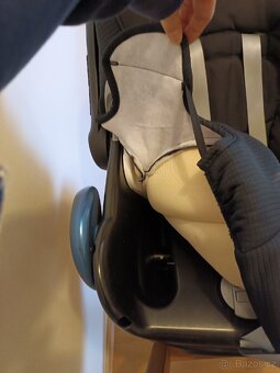 Autosedačka vajíčko maxi cosi + izofix familyfix - 6