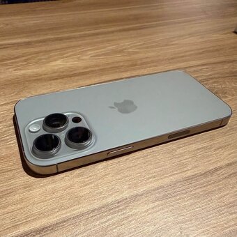 iPhone 16 Pro 128 GB – přírodní titan, záruka do 02/2027 - 6