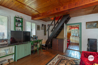 Roubená chalupa s pozemky o výměře 21.245m2 v obci Morávka - - 6