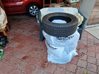 Prodám letní pneu Barum Bravuris 5 HM 215/55 R16 Y XL - 6