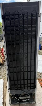 Lednice s mrazákem Ikea (Whirpool)  CB304W - 6