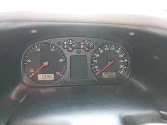 VW Transporter T4 2.5TDI 75KW 10/2003 Poslední kousek - 6