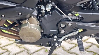 Yamaha XJ6 - výkon 35 kW - 6