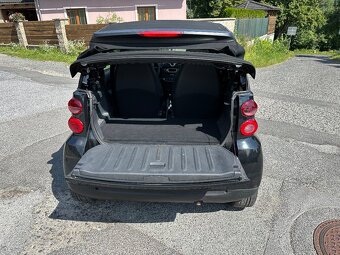 Prodám Smart Fortwo kabriolet 1,0,55kw rok 9/2011 - 6