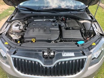 Octavia 1,6 TDI servisní knížka - 6